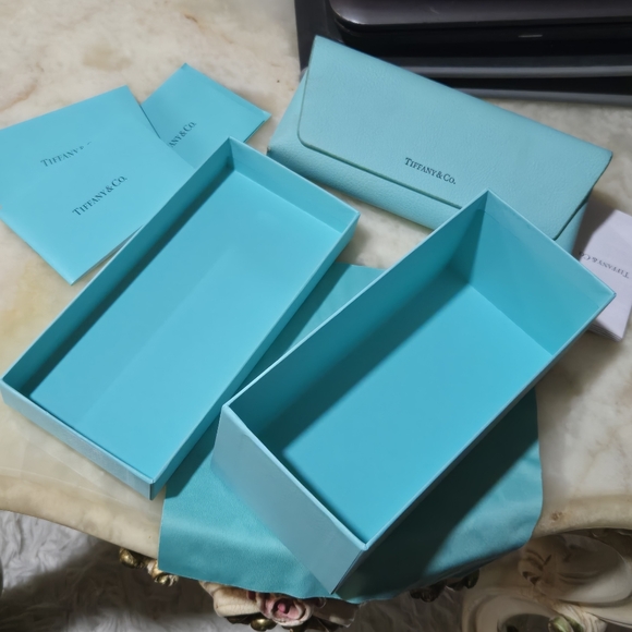 Tiffany & Co. Glass Case Set Blue - Picture 15 of 15